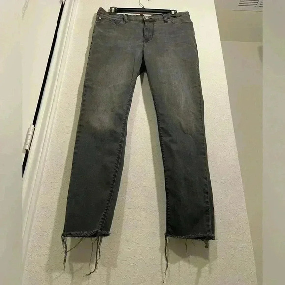 Hudson Grey Distressed Denim Jeans Womens Size 31 - Picture 3 of 6